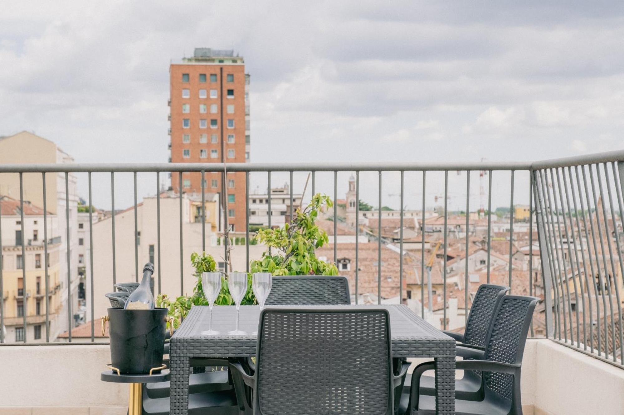 M14 Skyview City Center Padoue Extérieur photo
